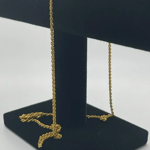 Solid 14K Gold Diamond Cut Rope Chain Necklace 24 inch,2.5 mm - Picture 14 of 17